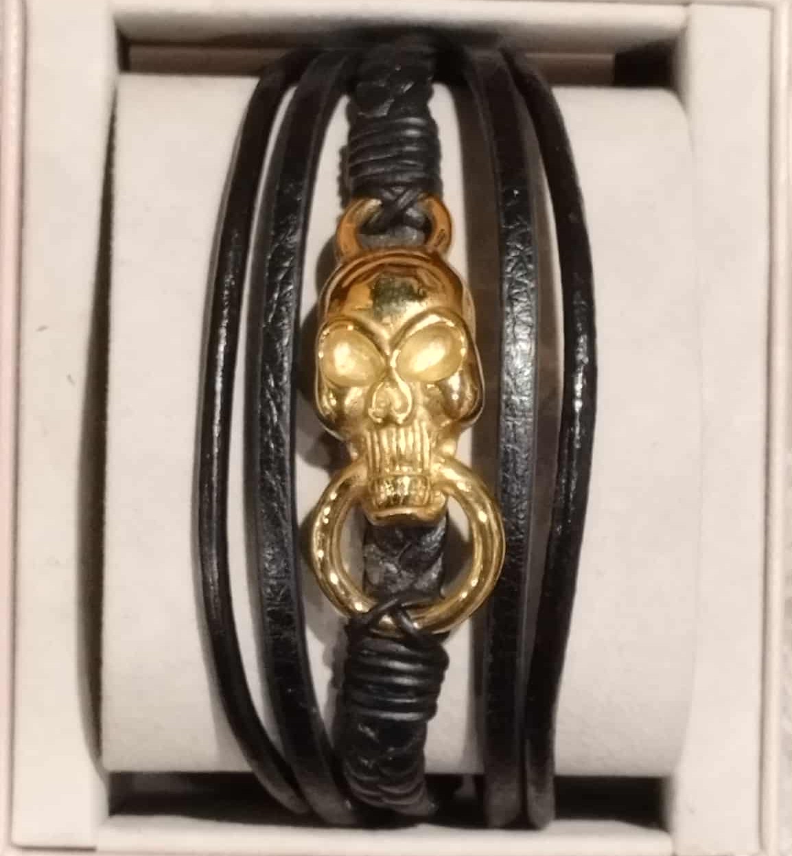 Z. Bracelet en cuir et divers – Image 5